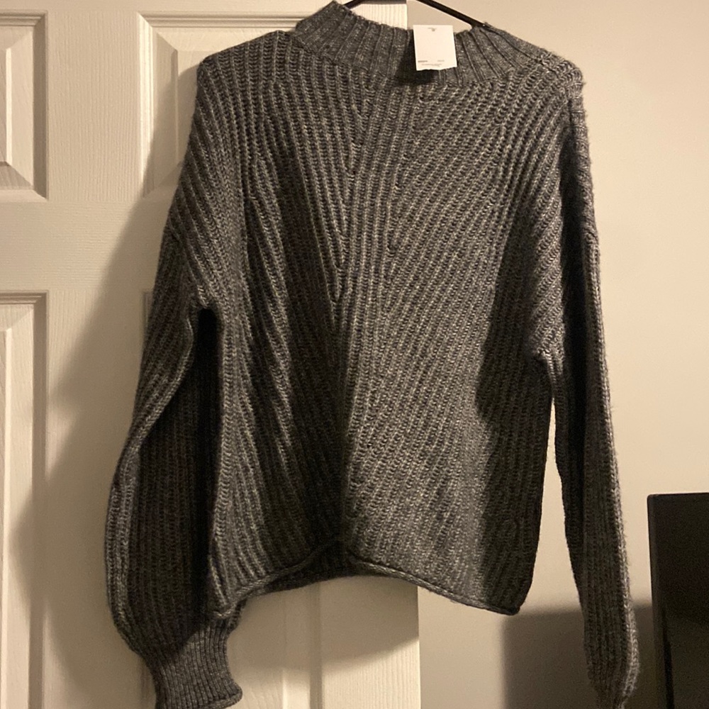 Brand new cropped knit sweater